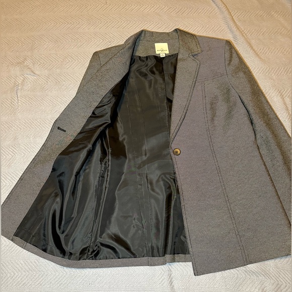 Anne Klein II Charcoal 2 Piece Suit - Picture 6 of 11